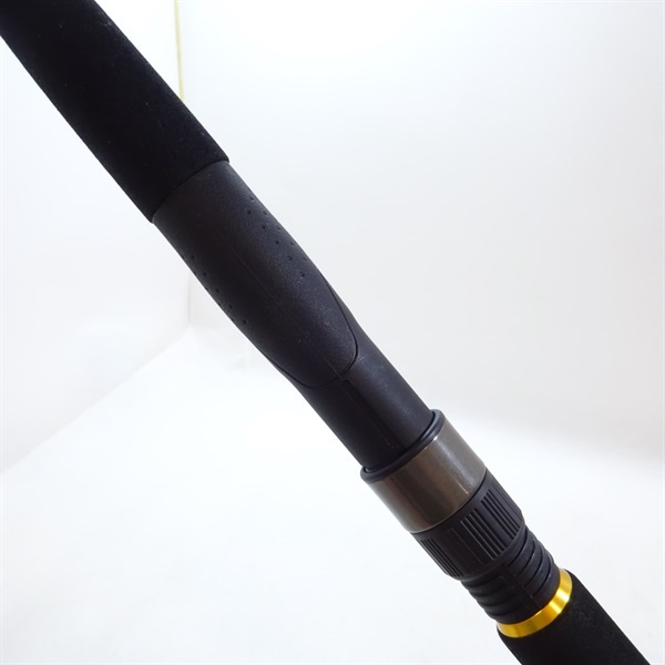 １８ルアーニスト７６ＭＬ